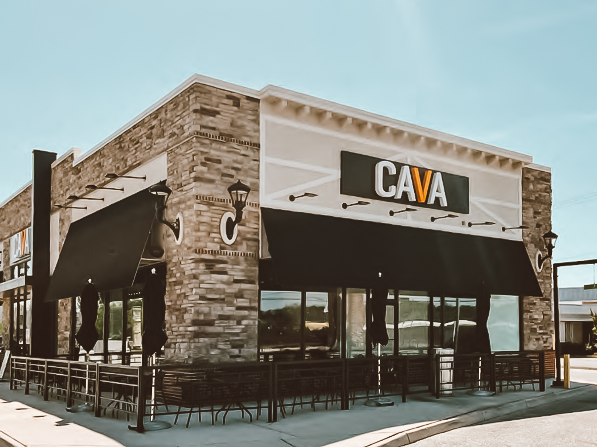 Interior build-outs, kitchen installations, and brand-standard finishes for CAVA restaurants. Work included coordination with national vendors, multi-site scheduling, and delivering consistent quality to meet CAVA’s fast-casual design and operational standards.